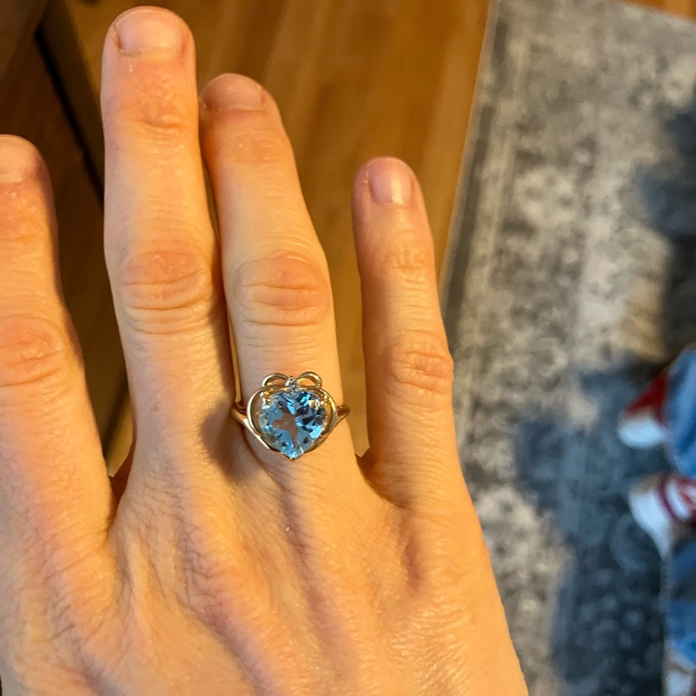 Elegant 14k gold Blue topaz Heart Ring